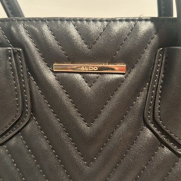 Aldo Tote - Picture 3 of 9